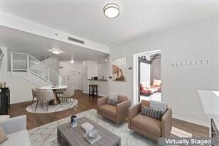 300 W Beech St in San Diego, CA - Building Photo