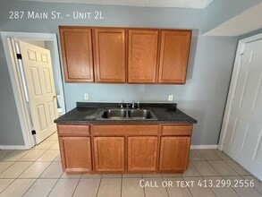 287 Main St in Springfield, MA - Building Photo - Building Photo