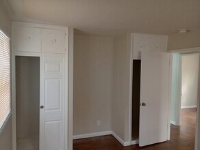 9725 Medford Dr in St. Louis, MO - Building Photo - Building Photo