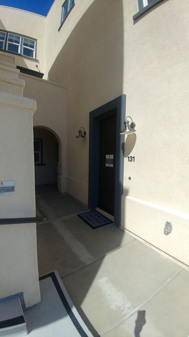 5201 Beachside Ln in San Diego, CA - Building Photo - Building Photo