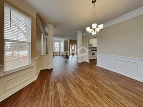 145 Sandy Ln in Greenville, SC - Foto de edificio - Building Photo