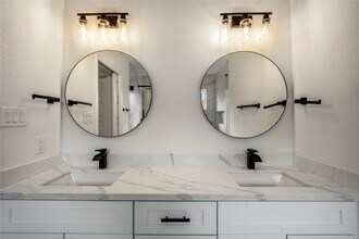 3923 Alsace St in Houston, TX - Building Photo - Building Photo