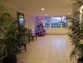 1 Consulate Dr in Tuckahoe, NY - Building Photo - Building Photo