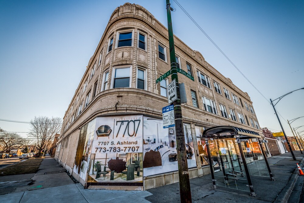 7701 S Ashland in Chicago, IL - Foto de edificio