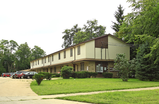 Silver Drive Apartments