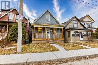 35 Niagara St in Hamilton, ON - Building Photo - Building Photo