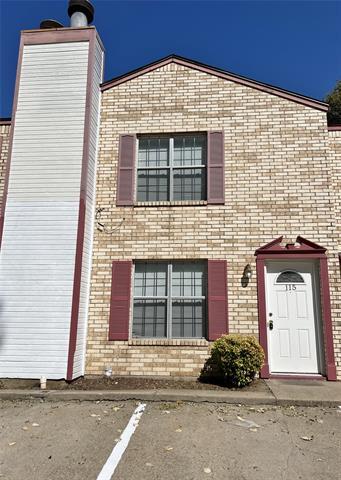 115 Austin Stone Dr in Duncanville, TX - Foto de edificio