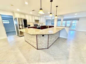 425 Penguin Dr in Satellite Beach, FL - Building Photo - Building Photo