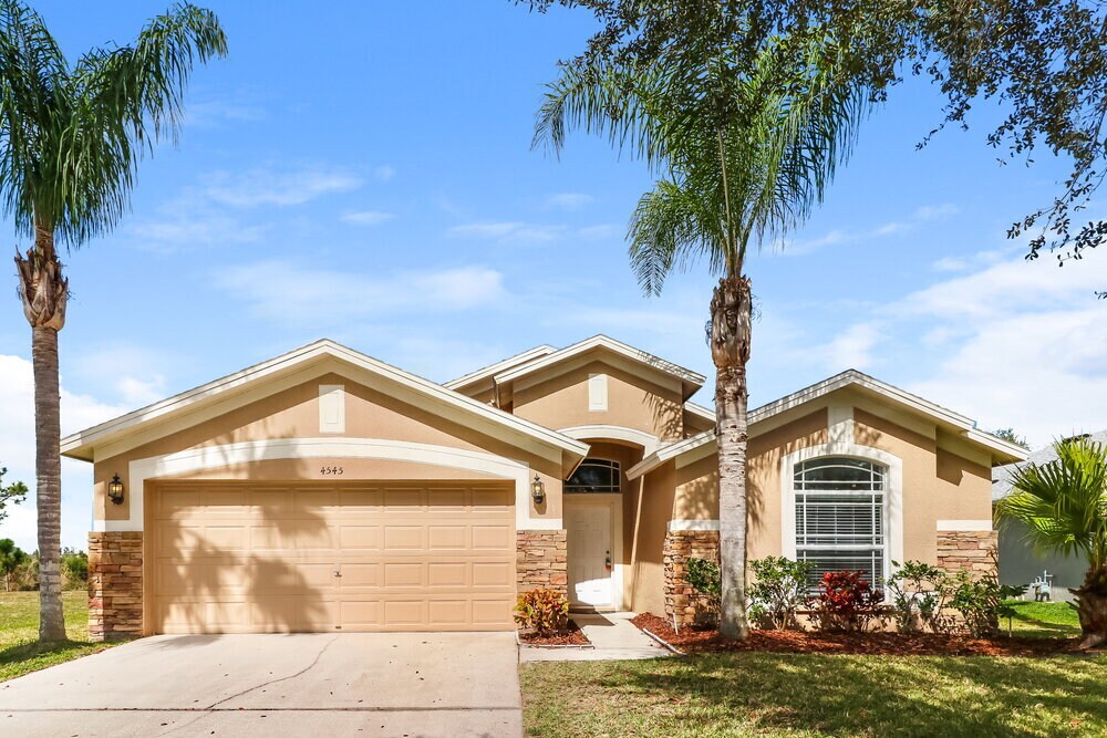 4545 Marchmont Blvd in Land O Lakes, FL - Building Photo