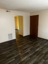 2309 Southridge Dr in Jefferson City, MO - Building Photo - Building Photo