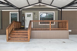 2051 California Ave in Cleveland, TX - Building Photo - Building Photo