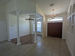 411 SW Vista Lake Dr in Port St. Lucie, FL - Building Photo - Building Photo