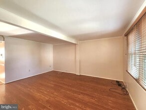 18830 Purple Martin Ln in Gaithersburg, MD - Building Photo - Building Photo