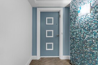 4925 Collins Ave in Miami Beach, FL - Building Photo - Building Photo