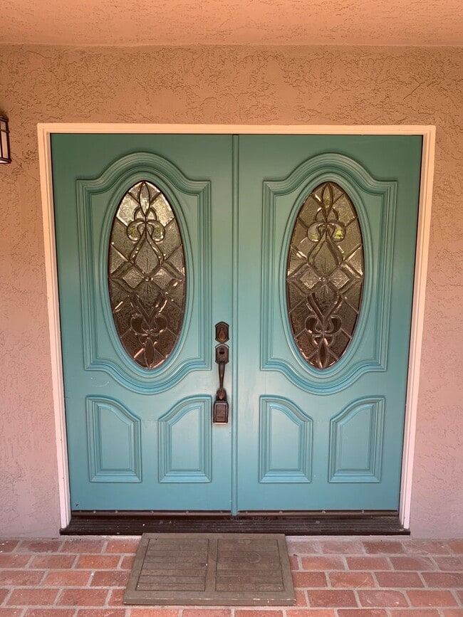 2682 Mission Blvd in San Diego, CA - Foto de edificio - Building Photo