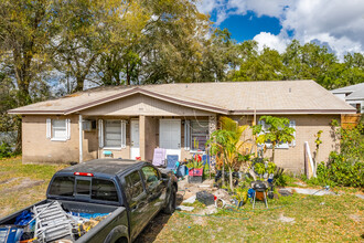 1302 E 137th Ave in Tampa, FL - Building Photo - Building Photo