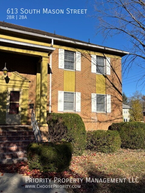 property at 613 S Mason St