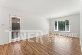 6000 Coyle Ave in Carmichael, CA - Building Photo - Building Photo