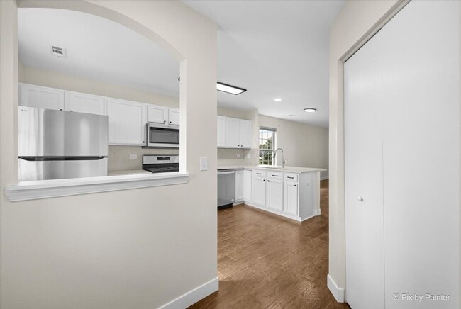 1737 W Chrysler Dr in Belvidere, IL - Building Photo - Building Photo