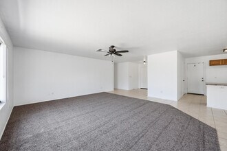 3044 W Daley Ln in Phoenix, AZ - Building Photo - Building Photo