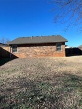 121 Stonewood Dr in Noble, OK - Building Photo - Building Photo