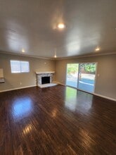 5051 Rebel Rd in San Diego, CA - Building Photo - Building Photo