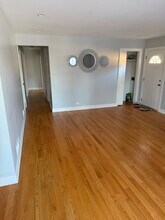 7710 Kedvale Ave in Skokie, IL - Building Photo - Building Photo