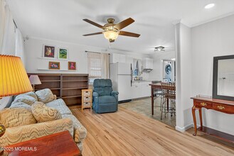 1114 6th Ave in Wall Township, NJ - Building Photo - Building Photo