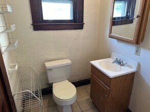 102 Mount Auburn St in Watertown, MA - Foto de edificio - Building Photo