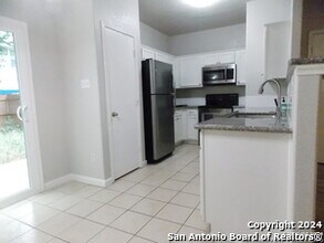 4122 St Charles Bay in San Antonio, TX - Building Photo - Building Photo