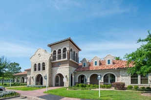 Heritage Estates in Houston, TX - Building Photo