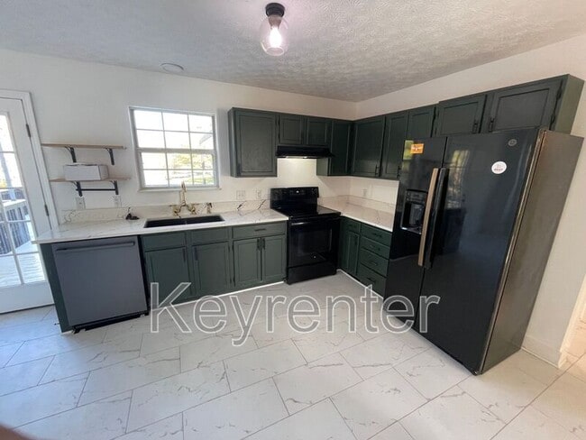 7054 Yellow Oak Ln in Knoxville, TN - Building Photo - Building Photo