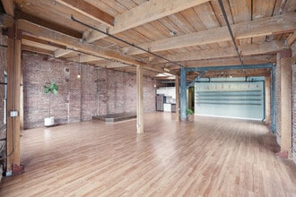The Newberry Lofts / Artist Loft Apartments in Los Angeles, CA - Foto de edificio - Building Photo