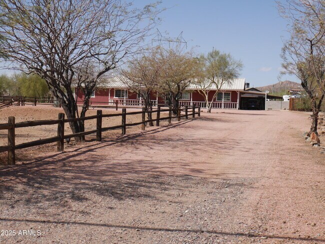 1004 E Desert Hills Dr in Phoenix, AZ - Building Photo - Building Photo