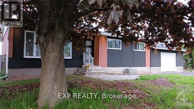 44 Sherry Ln in Ottawa, ON - Building Photo - Building Photo