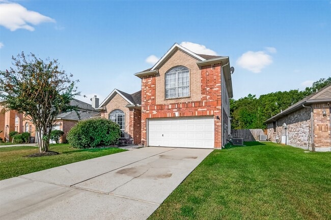 property at 19207 Pinewood Mist Ln