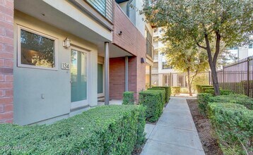 525 W Lakeside Dr in Tempe, AZ - Building Photo - Building Photo