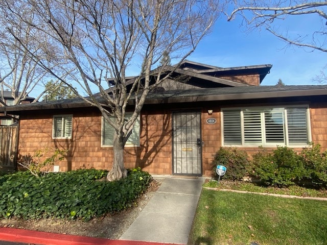 property at 4144 Ravenwood Pl