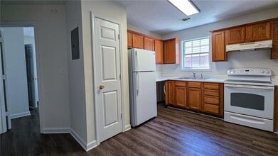 4910 Pinehurst Cir in Acworth, GA - Building Photo - Building Photo