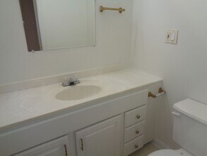 5613 Baldwin Ave in Lincoln, NE - Building Photo - Building Photo