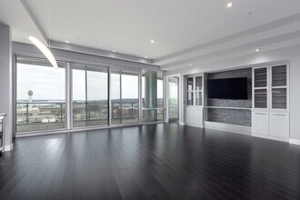 1 Montgomery Dr, Unit 804 in Moline, IL - Building Photo - Building Photo