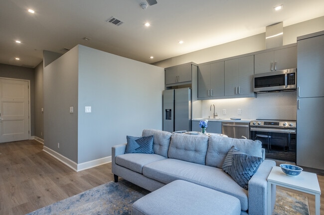 Cityscape Star in Dallas, TX - Building Photo - Interior Photo