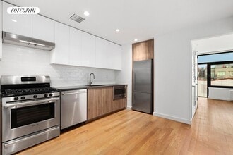 247 N 7th St in Brooklyn, NY - Building Photo - Building Photo