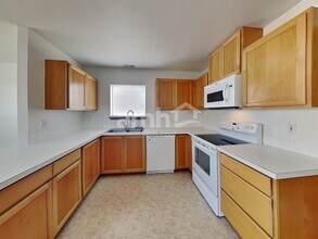 1110 Boatman Ave NW in Orting, WA - Building Photo - Building Photo