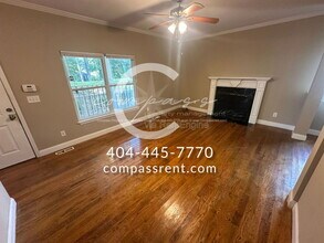 1047 Ada Ave NW in Atlanta, GA - Building Photo - Building Photo