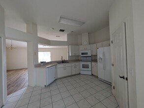 4208 N Stanwyck Terrace in Beverly Hills, FL - Building Photo - Building Photo