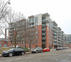 Showcase Lofts in Toronto, ON - Building Photo - Building Photo