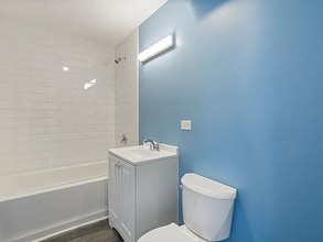 7 Division St in Oak Park, IL - Building Photo - Building Photo