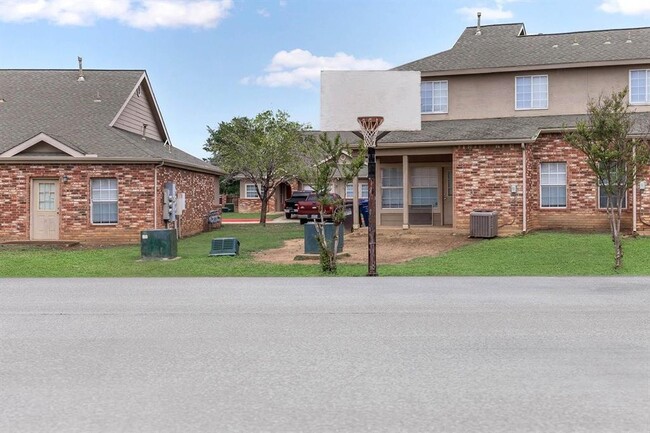 property at 9257 Somerset Rd
