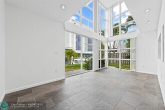 1490 SE 15th St in Fort Lauderdale, FL - Building Photo - Building Photo
